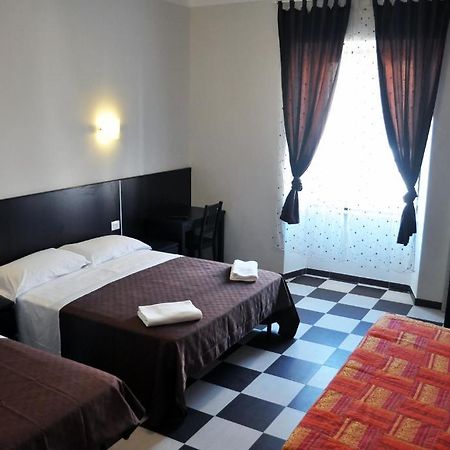 Blue Rain Guest House Рим Номер фото